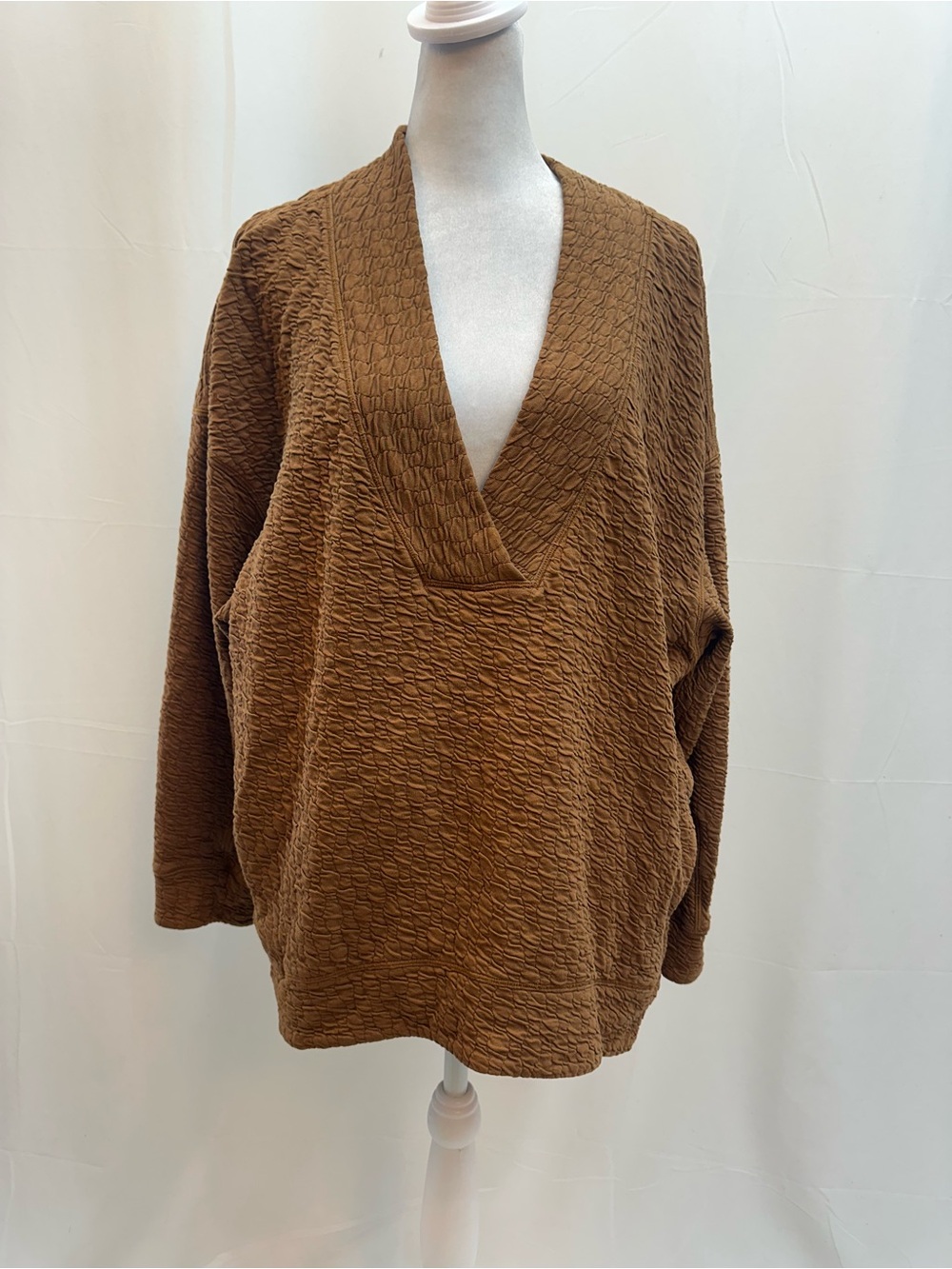 lululemon Brown Textured V-Neck Pullover Top 8